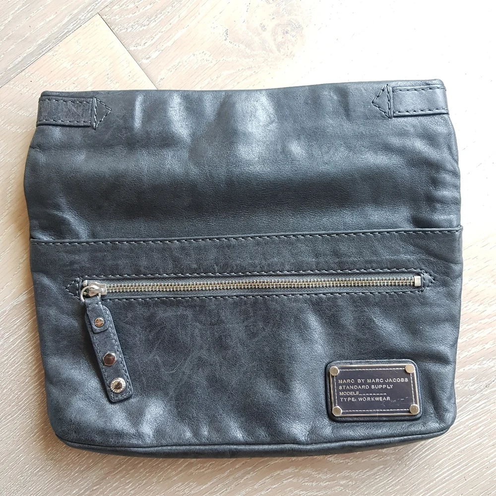 Marc By Marc Jacobs  Black leather clutch vintage